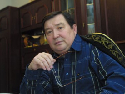 ЖАЗУ ҮСТЕЛІ БОС ТҰРМАУЫ ТИІС