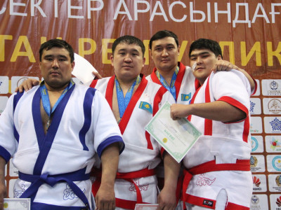 Қазақ күресінен ел чемпиондары анықталды