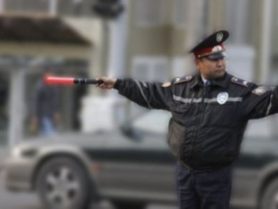 Полицейлер ала таяқтарын қайта ұстауы мүмкін