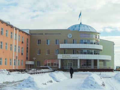 Назарбаев зияткерлік мектебінің 18 оқушысы ауруханаға түсті