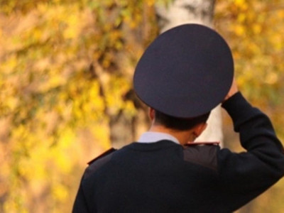 Полицейлер 2 адамды алапат өрттен аман алып қалды