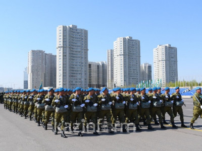 Әскери шеруге алғаш рет броньдалған «Арлан» машиналары қатысады