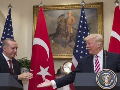 Ердоған мен Трамп Ақ үйде кездесті