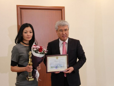 Министр бас жаттықтырушыларды марапаттады