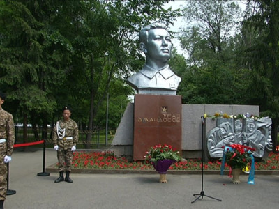 Алматы жұртшылығы саяси қуғын-сүргін құрбандарын еске алды