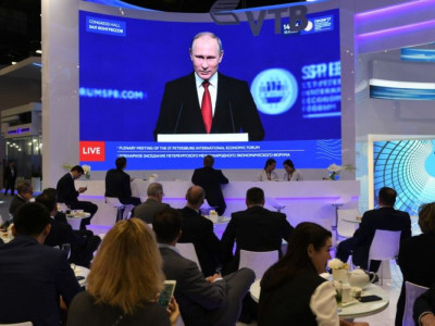 Путин: АҚШ халықаралық қарым-қатынасқа тұрақсыздық әкелді