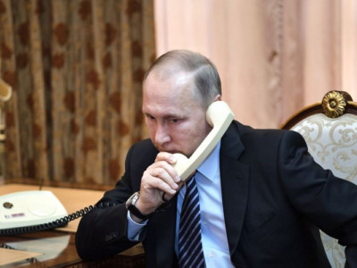 Путин Катар әмірін дағдарысты реттеу үшін диалогқа шақырды