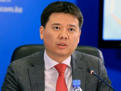 Министр: Ғимаратқа кіргенде мені де тексереді