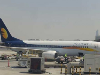 Ұшақта дүниеге келген сәби өмір бойы тегін ұшу мүмкіндігіне ие болды