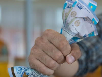 Астанада 25 адамның атынан несие алған алаяқ ұсталды