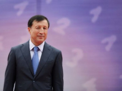 Назарбаев Жақсыбековтің өкілеттігін 2022 жылға дейін ұзартты