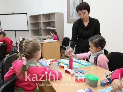 Сағадиев 2019 жылы мектептерді қандай өзгеріс күтіп тұрғанын айтты