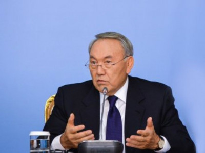 Назарбаев жас министрлерді мақтады