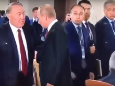 Сочи саммиті: Путин мен Назарбаев не туралы сыбырласты? (видео)
