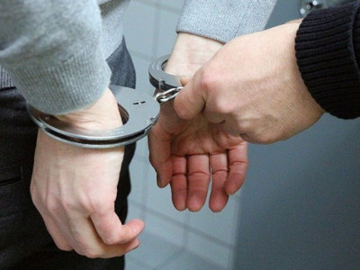 Павлодарда басқарма басшысы парамен ұсталды