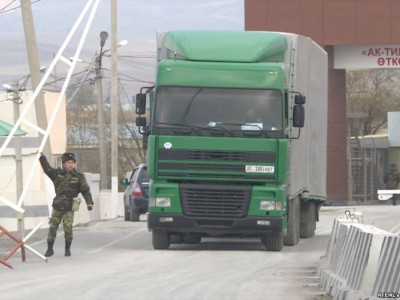 Қазақстан Қырғызстанның кейбір тағам өнімдерін кіргізуге тыйым салды