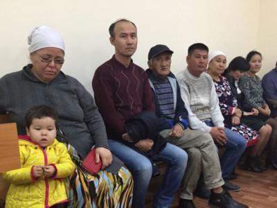 Ақтауда жүздеген оралманның далада қалу қаупі бар