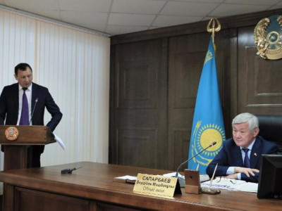 Бердібек Сапарбаев дәрі бағасын көтергендерге қатаң ескерту жасады