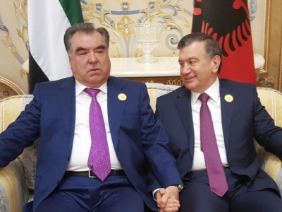 Өзбекстан мен Тәжікстан визалық шектеулерді алып тастайды