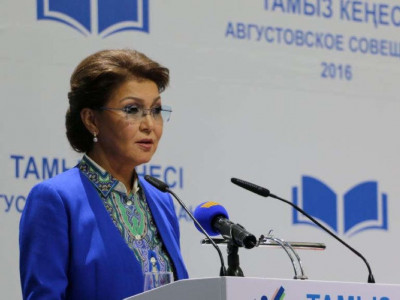 Назарбаева әскери телеарна ашуды ұсынды