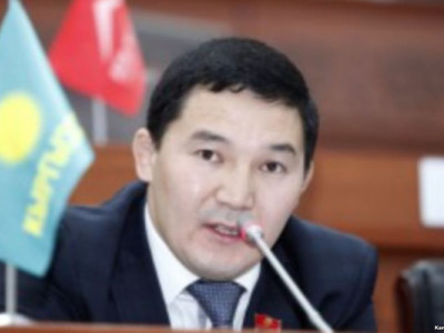 Депутаттың қос азаматтығы болған ба?