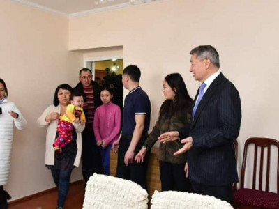 Үйлерін су басқан аягөздік 12 отбасыға жаңа пәтер берілді
