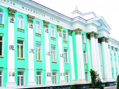 Жазушылар одағының XV Құрылтайы өтуде