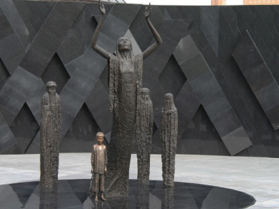 Қолды болған «қола бала»