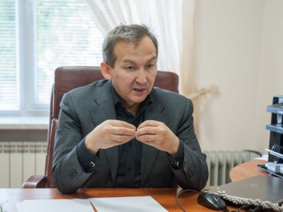 Мағбат Спанов:  Шетелдіктер қалталарының қамын күйттейді