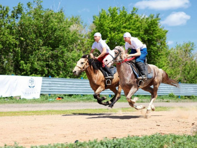 Жеңіс күніне орай өткен ат бәйгесі