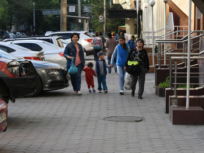 Алматы әкімдігі жаяу жүргіншілер жолын қайтаруда