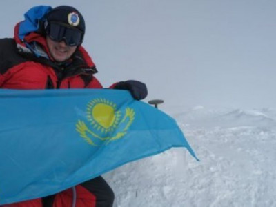 Қазақстандық белгілі альпенист Эвересті екінші рет бағындырды