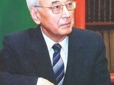 БІЛІМНІҢ БАҒБАНЫНА АЙНАЛҒАН АЗАМАТ