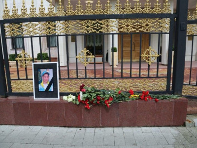 Денис Теннің шетелдегі жанкүйерлері аза тұтуда