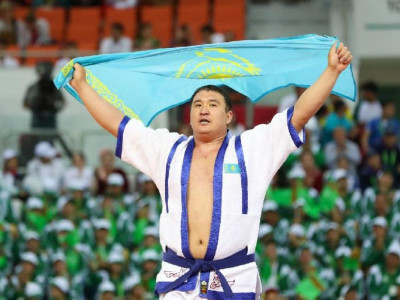 Айбек Нұғымаров Азияның абсолютті чемпионы атанды