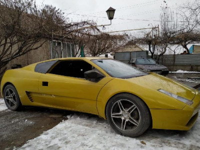 Жамбылдық зейнеткер Lamborghini-ге ұқсас көлік құрастырды