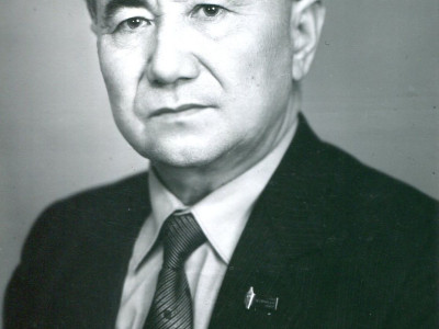 ӨМІРБАЯН БАЙ БОЛСА – ӨНЕГЕЛІ ӨРІС-ДҮР