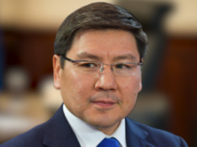 Жұмағалиев Абаевқа анықтамалармен "қоштасуды" тапсырды