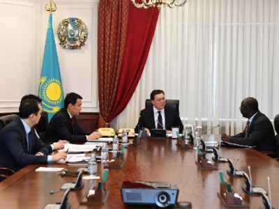 ҚР Премьер-Министрі А. Мамин Дүниежүзілік банк және ЕҚҚДБ өкілдерімен кездесу өткізді