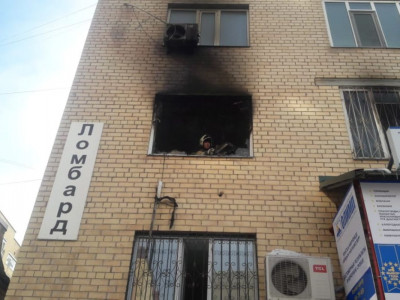Астанада өртке оранған тұрғын үйден 25 адам құтқарылды