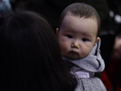 Алматыда көпбалалы аналарға қайырымдылық көрсетілді