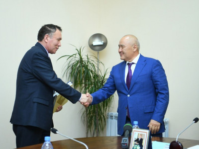 Нагата есебін шешкен атақты математик Түркістанда мектеп ашпақ