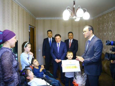 ХАЛЫҚТЫҢ МӘСЕЛЕСІН ШЕШУ – БАСТЫ МІНДЕТ