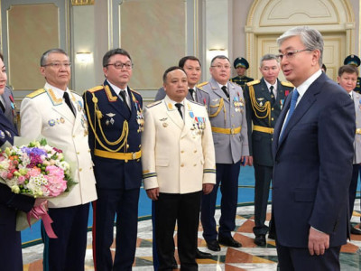 Ел үшін еңбек еткен әскерилер мемлекеттік марапатқа ие болды
