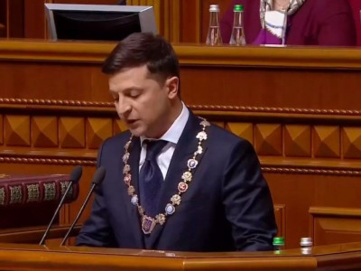 Зеленский парламентті таратпақ