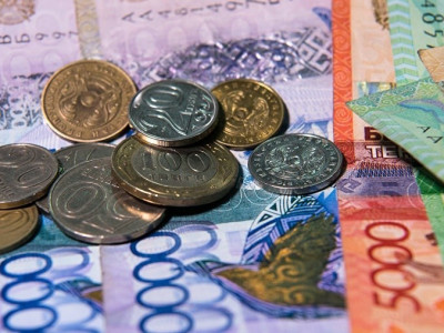 Екінші деңгейдегі банктер мен микроқаржы ұйымдарында қарызы бар азаматтардың борыш жүктемесі азайтылды