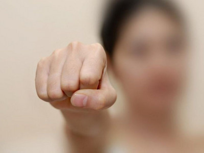 Павлодарда өз анасын ұрған келіншек 10 тәулікке қамалды