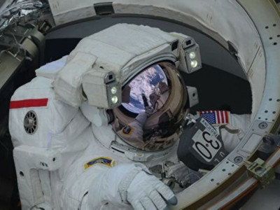 NASA астронавтары ашық ғарышқа шықты