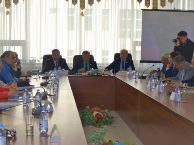 Гетенің еңбектері қазақша кітап болып шықты