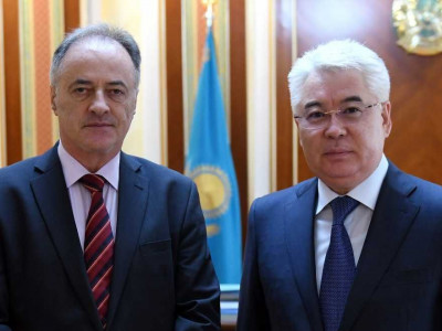 Бейбіт Атамқұлов Черногория мен Зимбабвенің жаңа елшілерін қабылдады